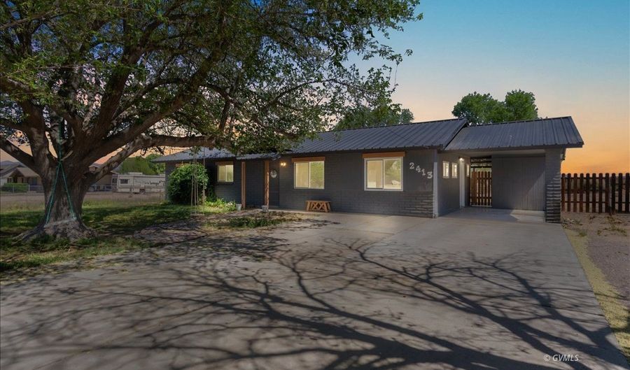 2413 N Webster Rd, Central, AZ 85531 - 4 Beds, 2 Bath