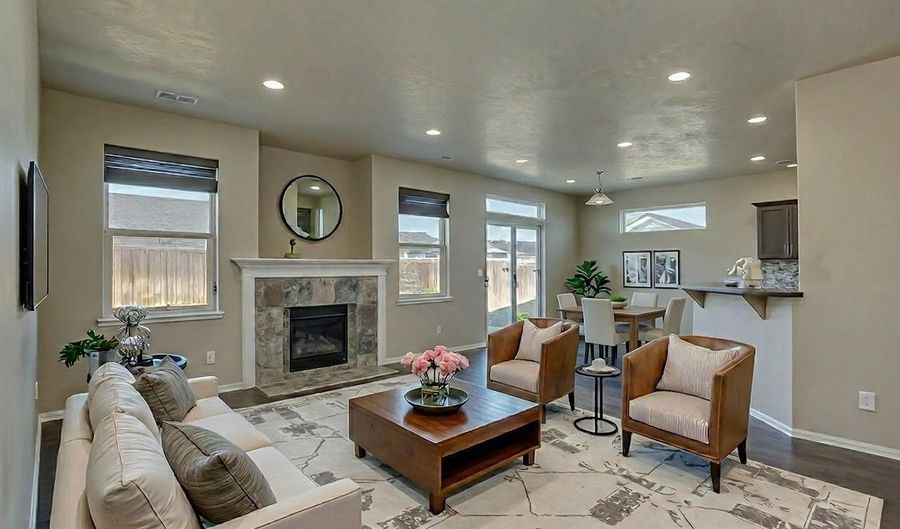 1006 S Antelope St, Airway Heights, WA 99224 - 3 Beds, 2 Bath