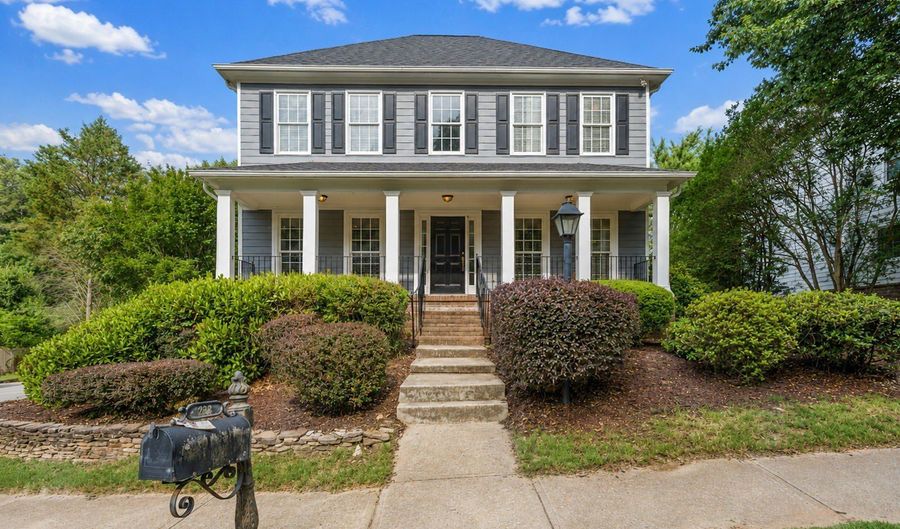 233 Ivy Glen Cir, Avondale Estates, GA 30002 - 4 Beds, 3 Bath