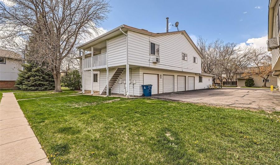 62 Newark St C, Aurora, CO 80012 - 2 Beds, 2 Bath