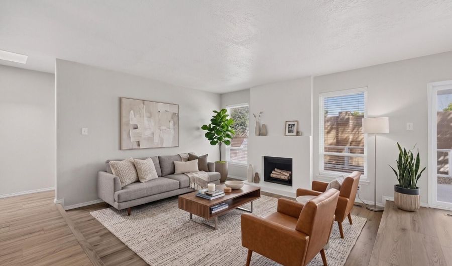 5352 Thomas Pl NE, Albuquerque, NM 87111 - 2 Beds, 2 Bath
