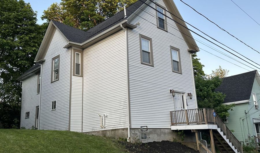 24 Merrimac St, Bangor, ME 04401 - 4 Beds, 3 Bath
