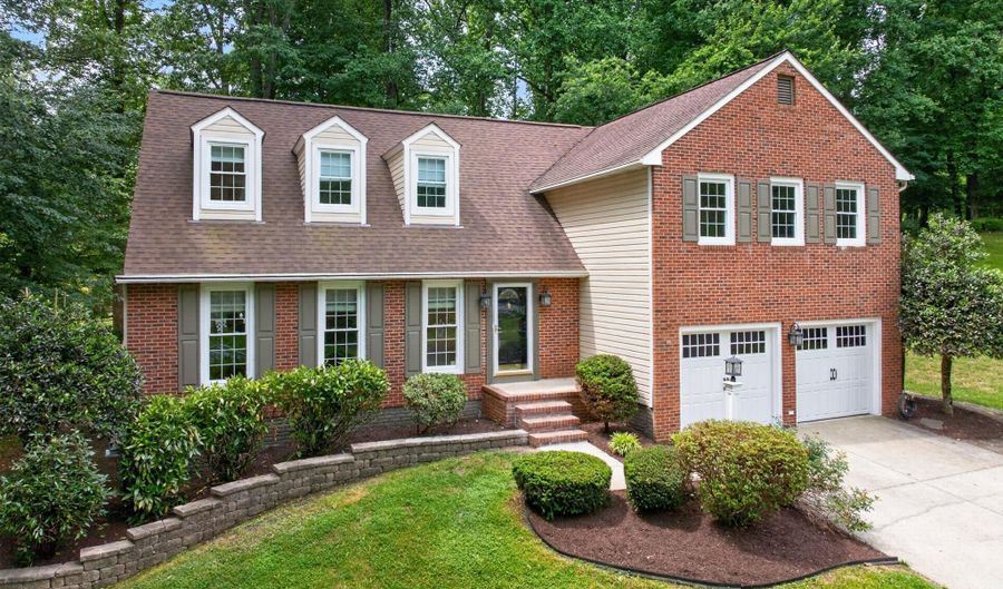 1208 FINNEANS Run, Arnold, MD 21012 - 5 Beds, 4 Bath