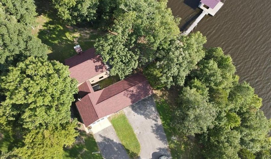 498 Delta Ln, Big Sandy, TN 38221 - 3 Beds, 2 Bath