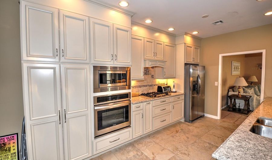 4 Symphony Ave, Bayville, NJ 08721 - 2 Beds, 2 Bath