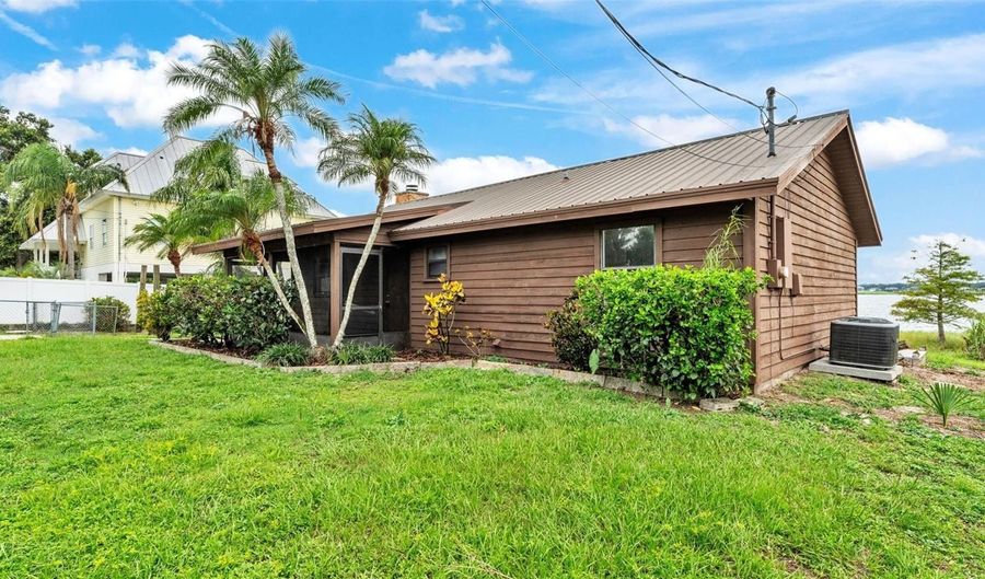 581 FL-559 FL-559, Auburndale, FL 33823 - 2 Beds, 2 Bath