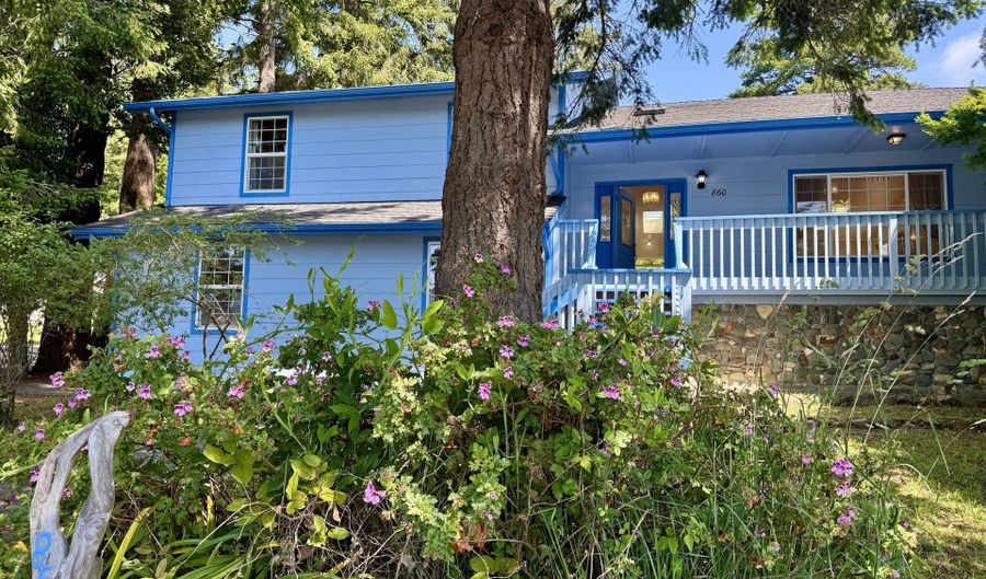 860 JODEE Ln, Brookings, OR 97415 - 3 Beds, 3 Bath