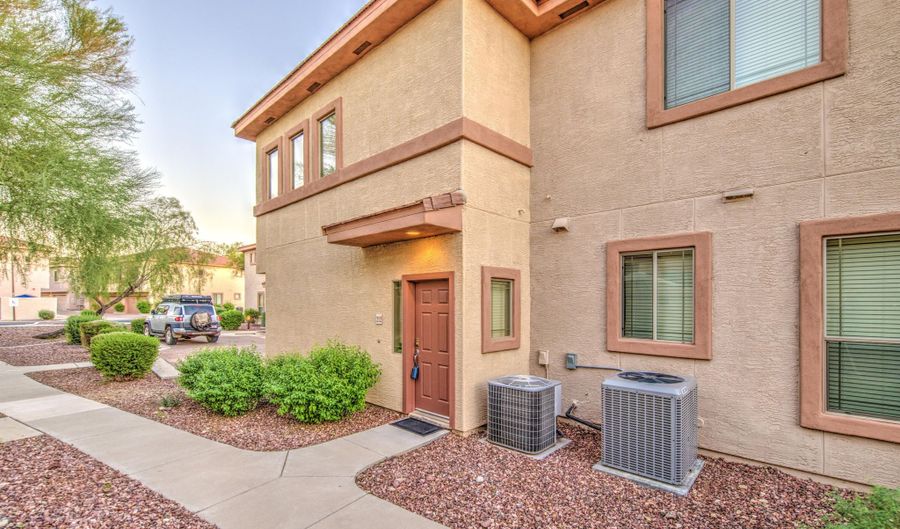 42424 N GAVILAN PEAK Pkwy 63212, Anthem, AZ 85086 - 2 Beds, 2 Bath