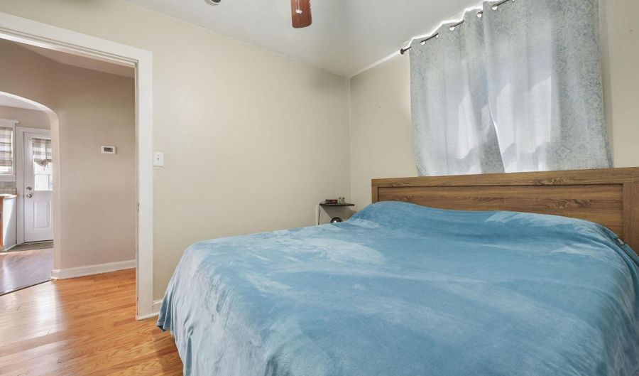 411 COWGILL St, Dover, DE 19901 - 2 Beds, 1 Bath