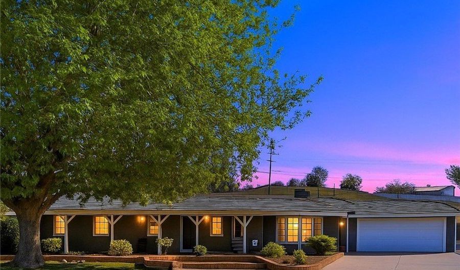 32722 Wagon Wheel Rd, Agua Dulce, CA 91390 - 3 Beds, 2 Bath