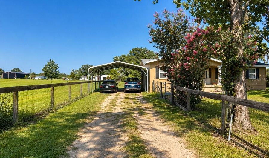 9390 NE 16TH Ter, Anthony, FL 32617 - 4 Beds, 3 Bath