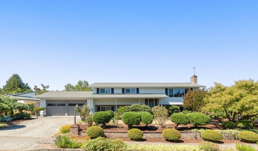 14025 SW ROCHESTER Dr, Beaverton, OR 97008 - 3 Beds, 3 Bath