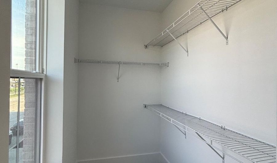 2506 W PENINSULA Dr 301A, Baltimore, MD 21230 - 3 Beds, 3 Bath