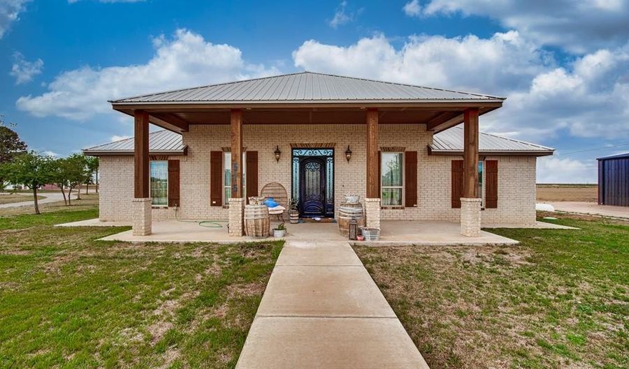 515 NE 2000, Andrews, TX 79714 - 3 Beds, 2 Bath