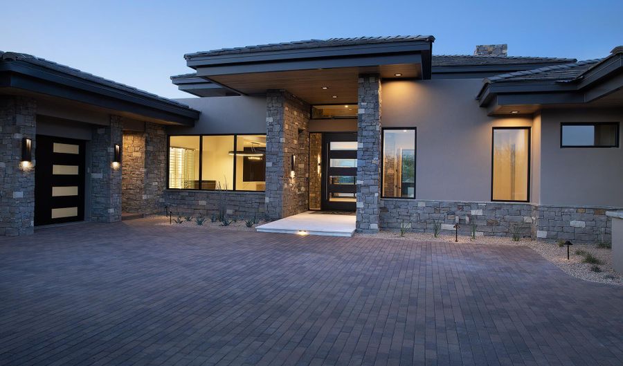 9750 E TROON NORTH Dr, Scottsdale, AZ 85262 - 4 Beds, 6 Bath