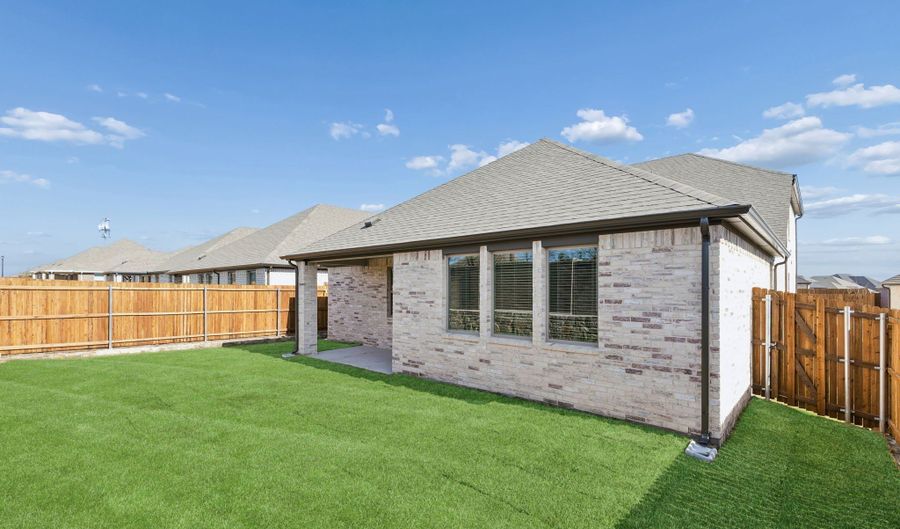 1500 Mahogany Ave, Alvarado, TX 76009 - 5 Beds, 3 Bath