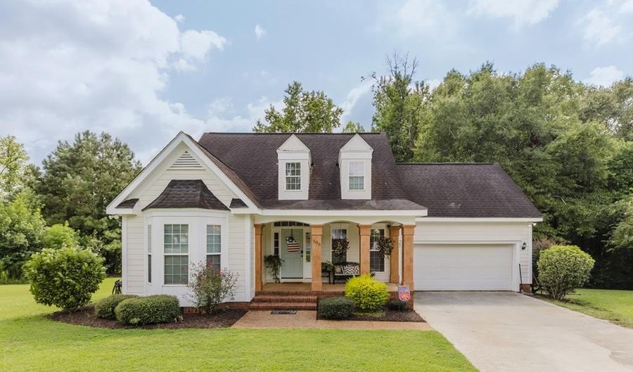 106 Westlake Cir, Americus, GA 31709 - 3 Beds, 2 Bath