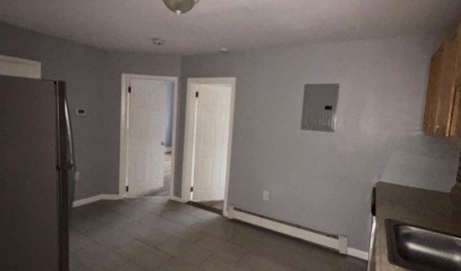 76 Heckel St 2F, Belleville, NJ 07109 - 1 Beds, 1 Bath