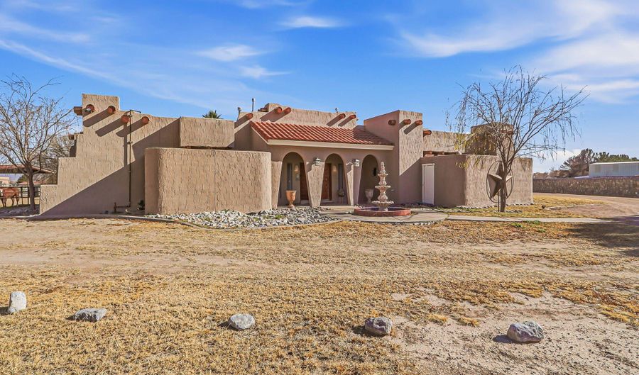 4 Cielo Escondido, Anthony, NM 88021 - 5 Beds, 5 Bath