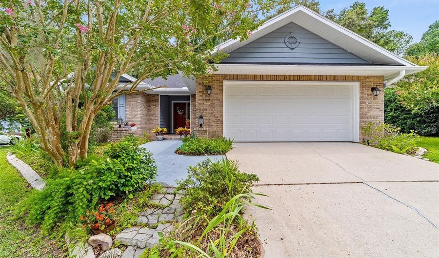 10922 PALMETTO Blvd, Alachua, FL 32615 - 2 Beds, 2 Bath