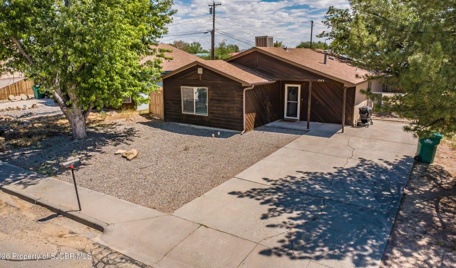 205 MESILLA Dr, Aztec, NM 87410 - 3 Beds, 1 Bath