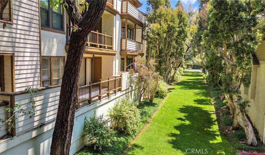 2571 Plaza Del Amo 107, Torrance, CA 90503 - 2 Beds, 2 Bath