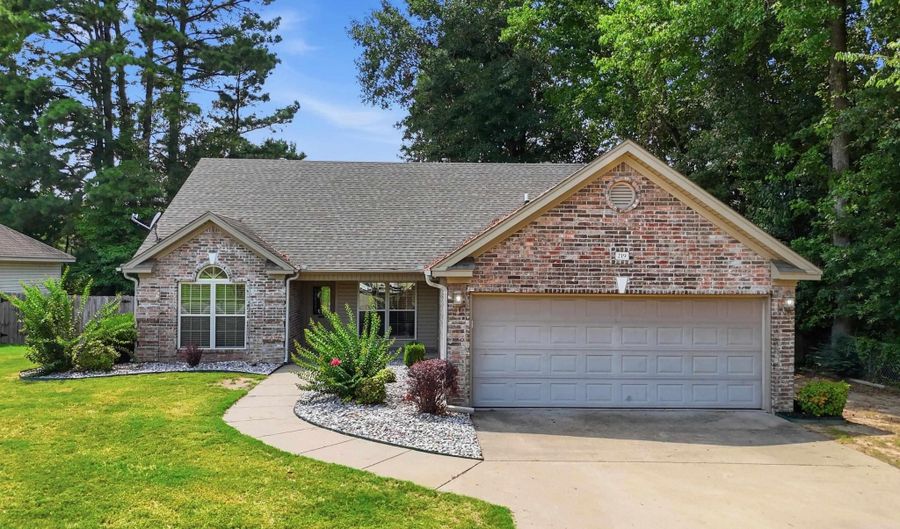 219 Madrid Dr, Benton, AR 72015 - 3 Beds, 2 Bath
