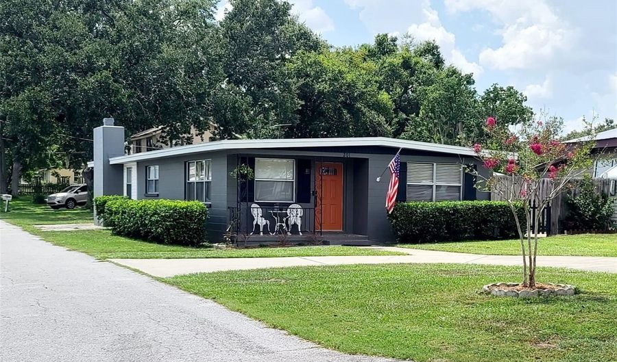 201 OSCEOLA St, Auburndale, FL 33823 - 3 Beds, 1 Bath