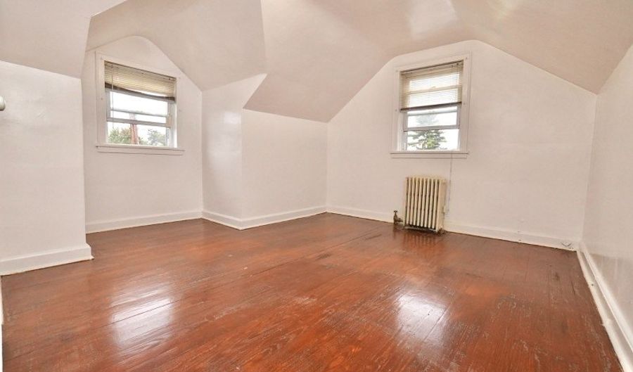 65 Baldwin Pl, Belleville, NJ 07109 - 4 Beds, 2 Bath