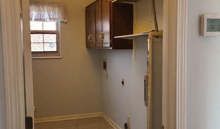 100 Caldwell Ave, Bardstown, KY 40004 - 2 Beds, 1 Bath
