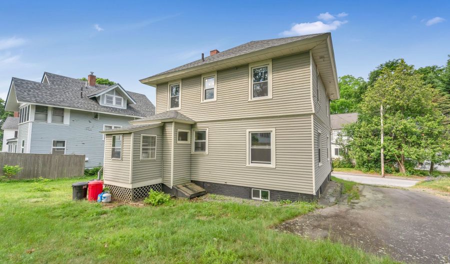 15 Snow Park, Bath, ME 04530 - 3 Beds, 2 Bath