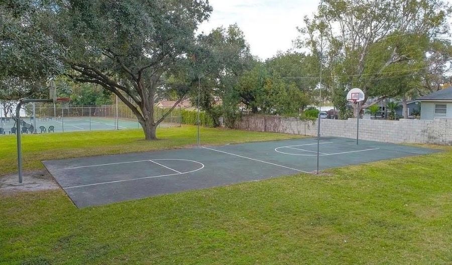 618 MAPLE OAK Cir 112, Altamonte Springs, FL 32701 - 3 Beds, 3 Bath