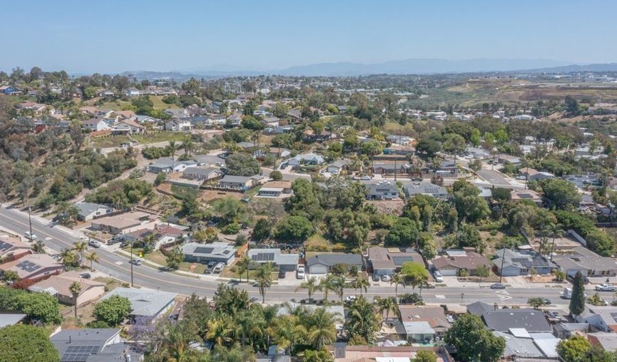 403 Foussat, Oceanside, CA 92054 - 3 Beds, 2 Bath