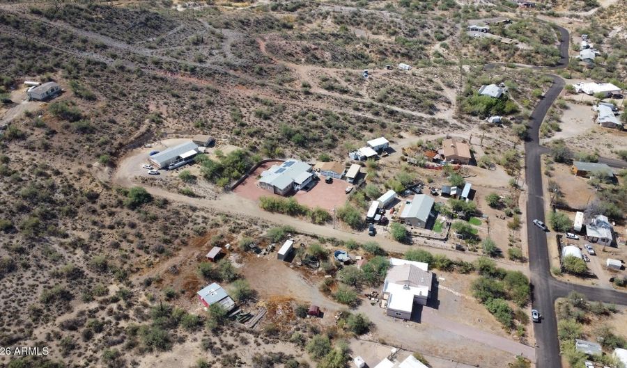 33651 S TOPAZ Rd, Black Canyon City, AZ 85324 - 4 Beds, 2 Bath