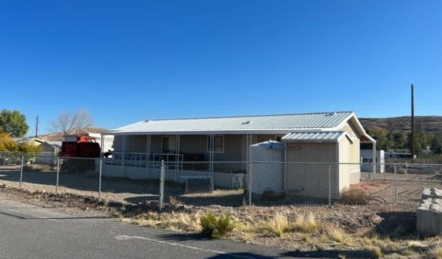 285 W Pacific Ave, Jean, NV 89019 - 2 Beds, 2 Bath