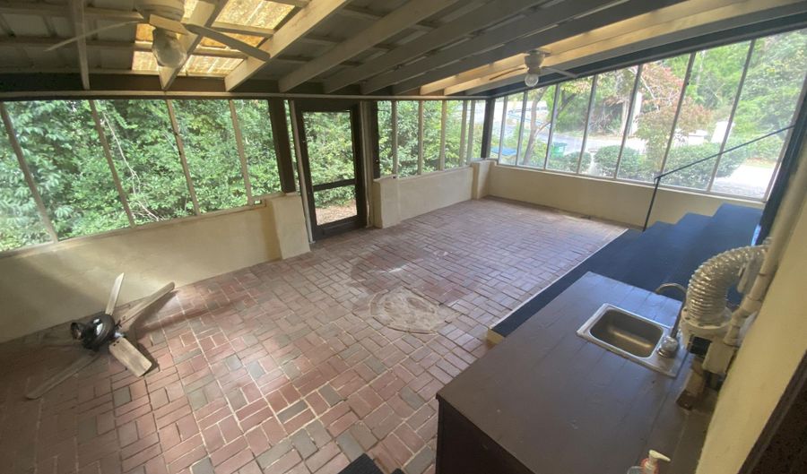 324 Laurens St SW Unit A, Aiken, SC 29801 - 3 Beds, 3 Bath