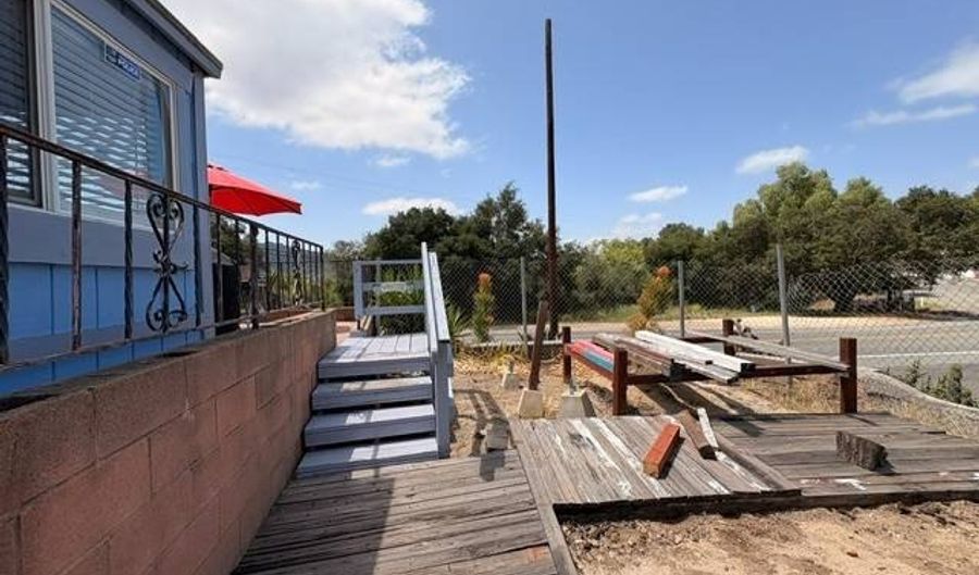 25484 Lake Wohlford Rd W2, Escondido, CA 92027 - 1 Beds, 1 Bath
