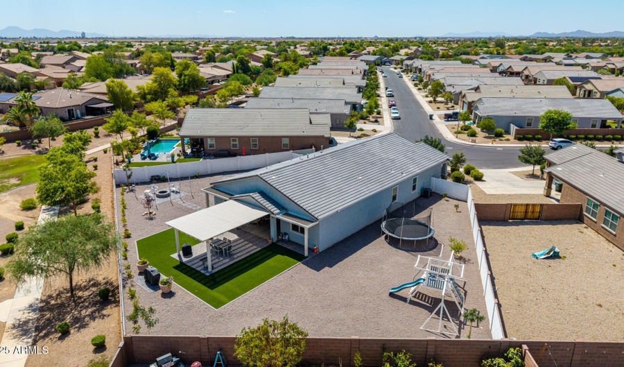 250 S SAINT AUGUSTINE Ln, Casa Grande, AZ 85194 - 5 Beds, 3 Bath
