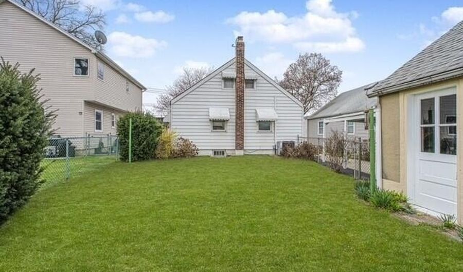 125 Bryson Ave, Staten Island, NY 10302 - 3 Beds, 2 Bath