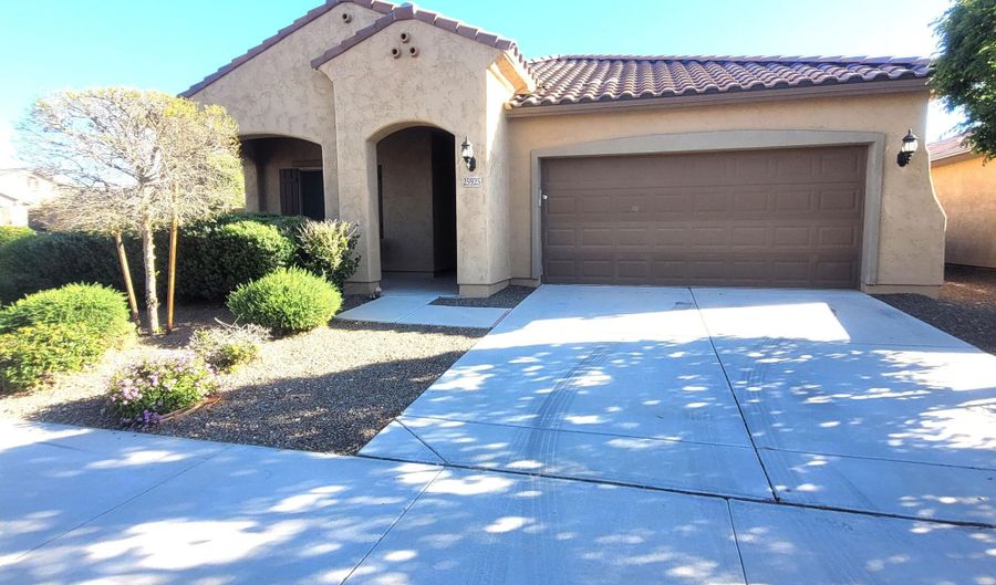 25925 W Tonto Ln, Buckeye, AZ 85396 - 4 Beds, 2 Bath
