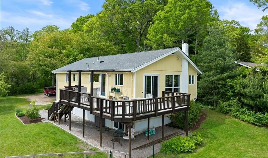 106 Lauri Dr, Charlestown, RI 02813 - 3 Beds, 2 Bath