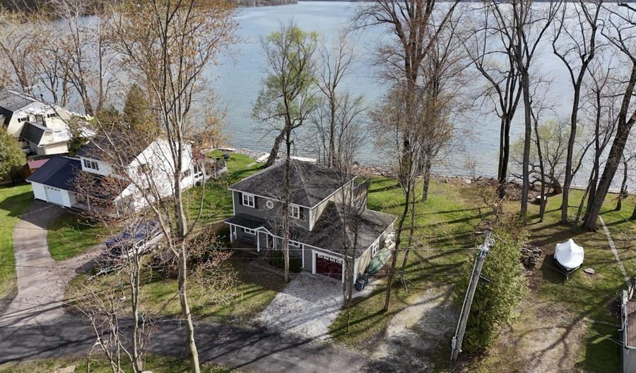 23 Mud Pt S, Alburgh, VT 05440 - 3 Beds, 2 Bath