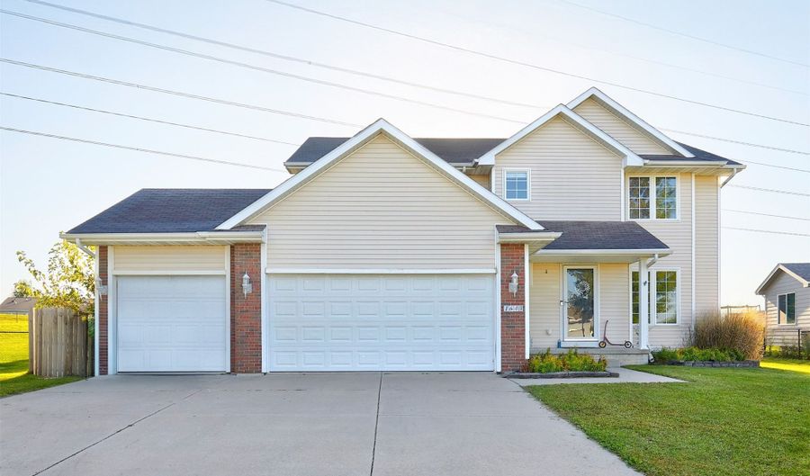 1643 Rutherford Ct SW, Altoona, IA 50009 - 4 Beds, 3 Bath