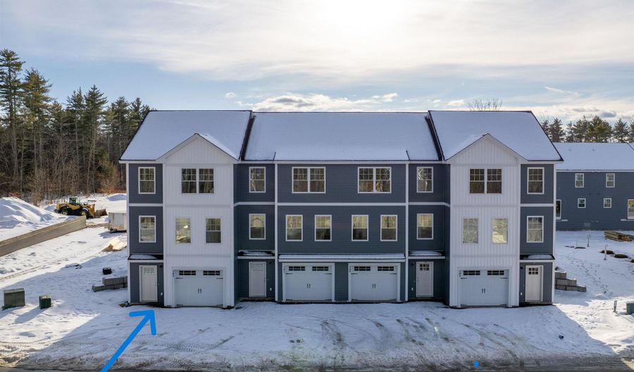 10 D Lucky Lane The Crossings At Village Ctr 10 D, Barrington, NH 03825 - 2 Beds, 2 Bath