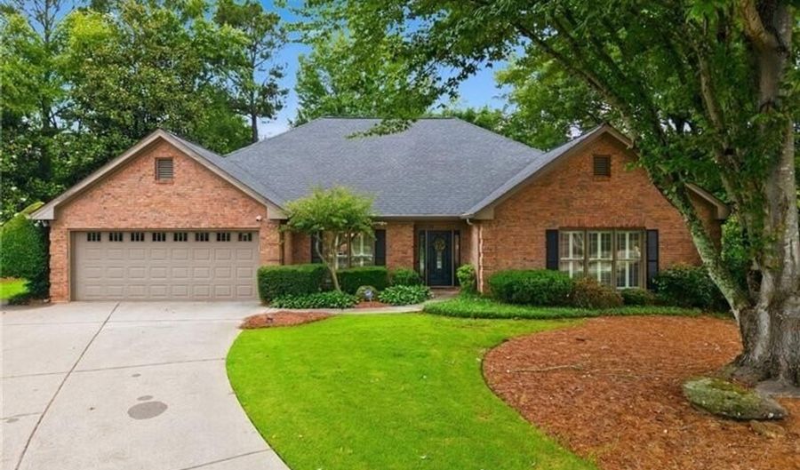 965 Knoll Crest Ct, Alpharetta, GA 30004 - 3 Beds, 3 Bath