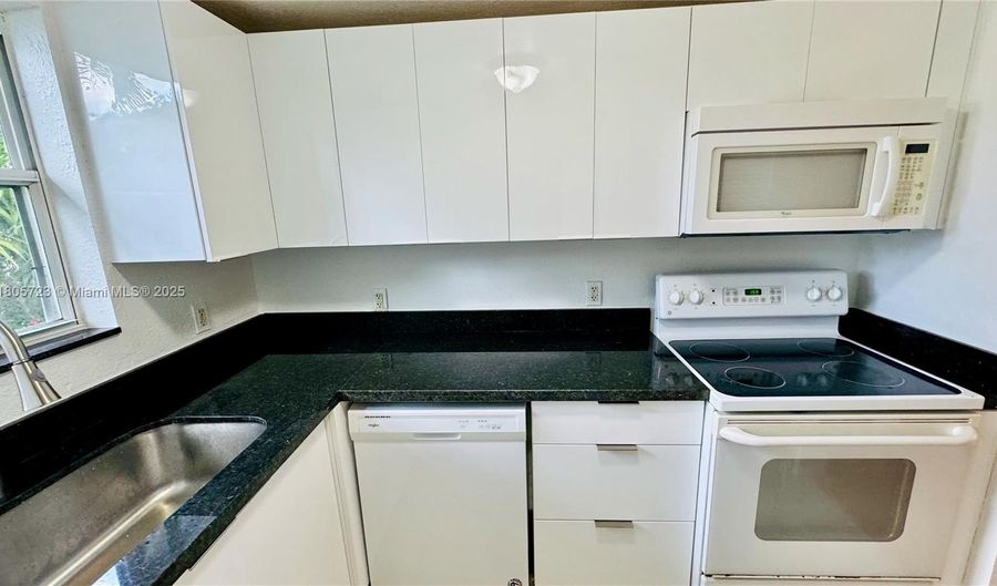 1150 99th St 25, Bay Harbor Islands, FL 33154 - 2 Beds, 2 Bath