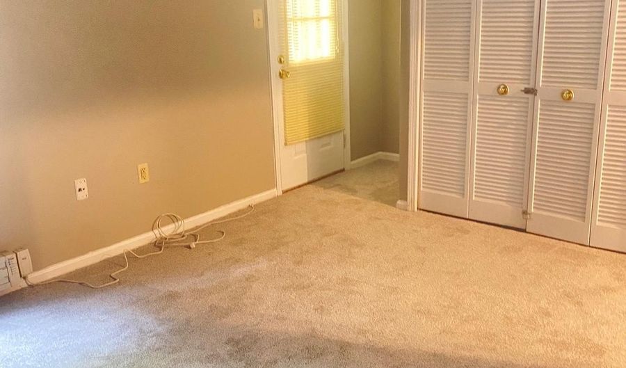20844 APOLLO Ter, Ashburn, VA 20147 - 3 Beds, 4 Bath