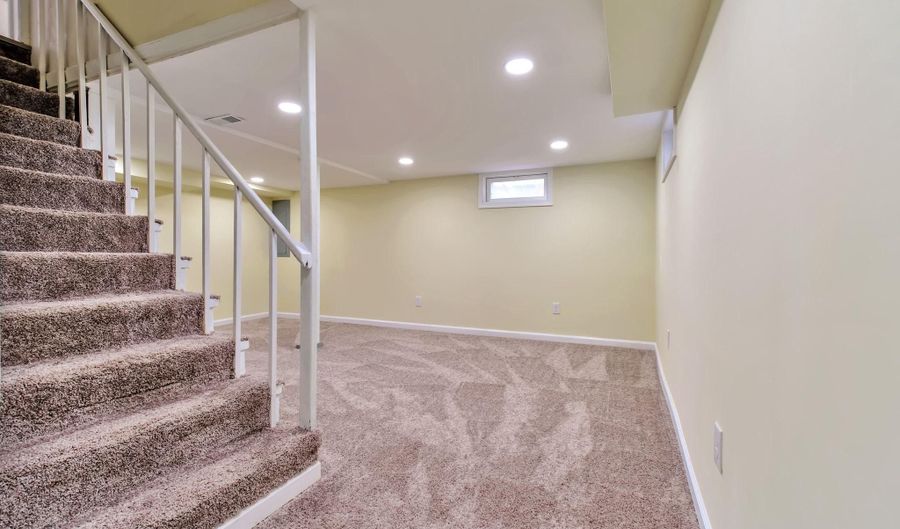 3509 ANNANDALE Rd, Annandale, VA 22003 - 4 Beds, 3 Bath