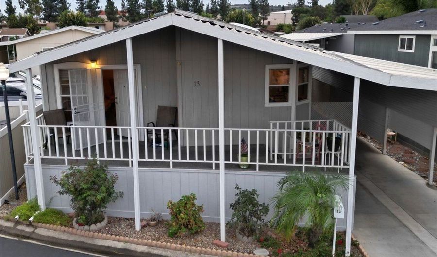 1001 S Hale Ave 13, Escondido, CA 92029 - 2 Beds, 2 Bath