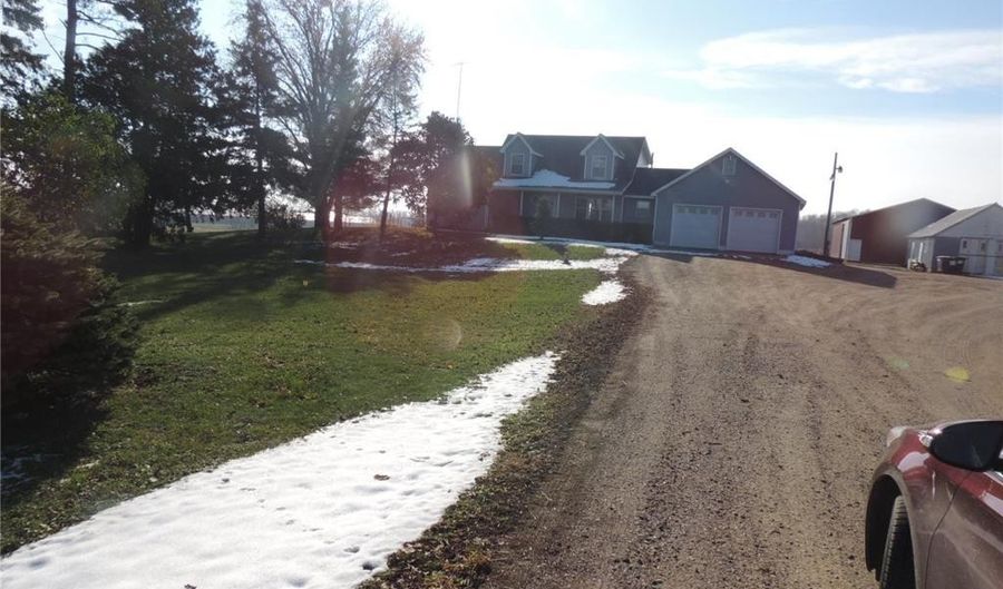 15861 County Road 17, Holdingford, MN 56340 - 3 Beds, 4 Bath